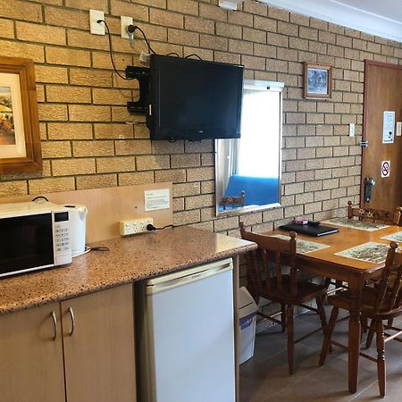 Lake Front Motel Зе-Энтранс Экстерьер фото