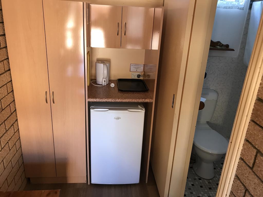 Lake Front Motel Зе-Энтранс Экстерьер фото