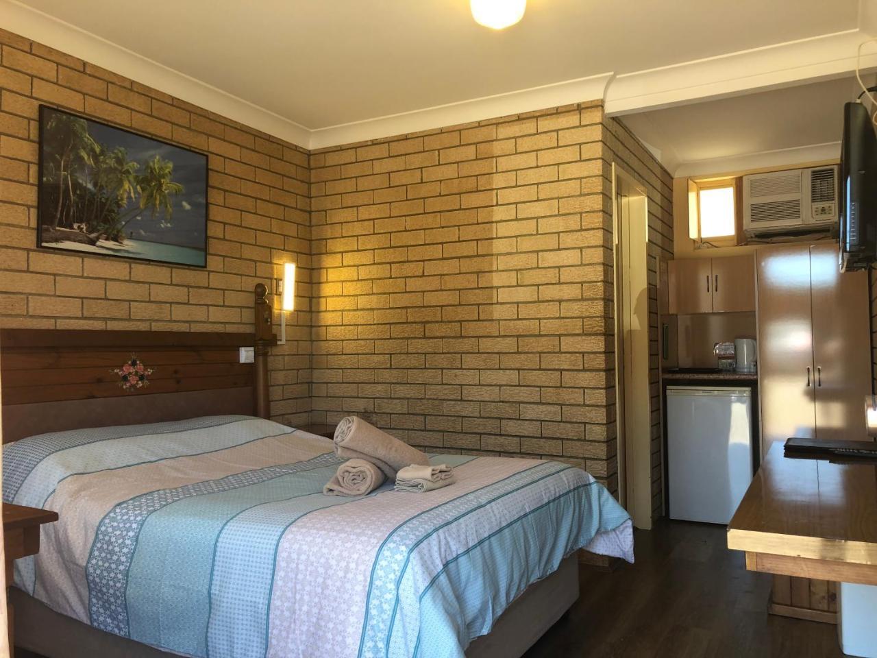 Lake Front Motel Зе-Энтранс Экстерьер фото